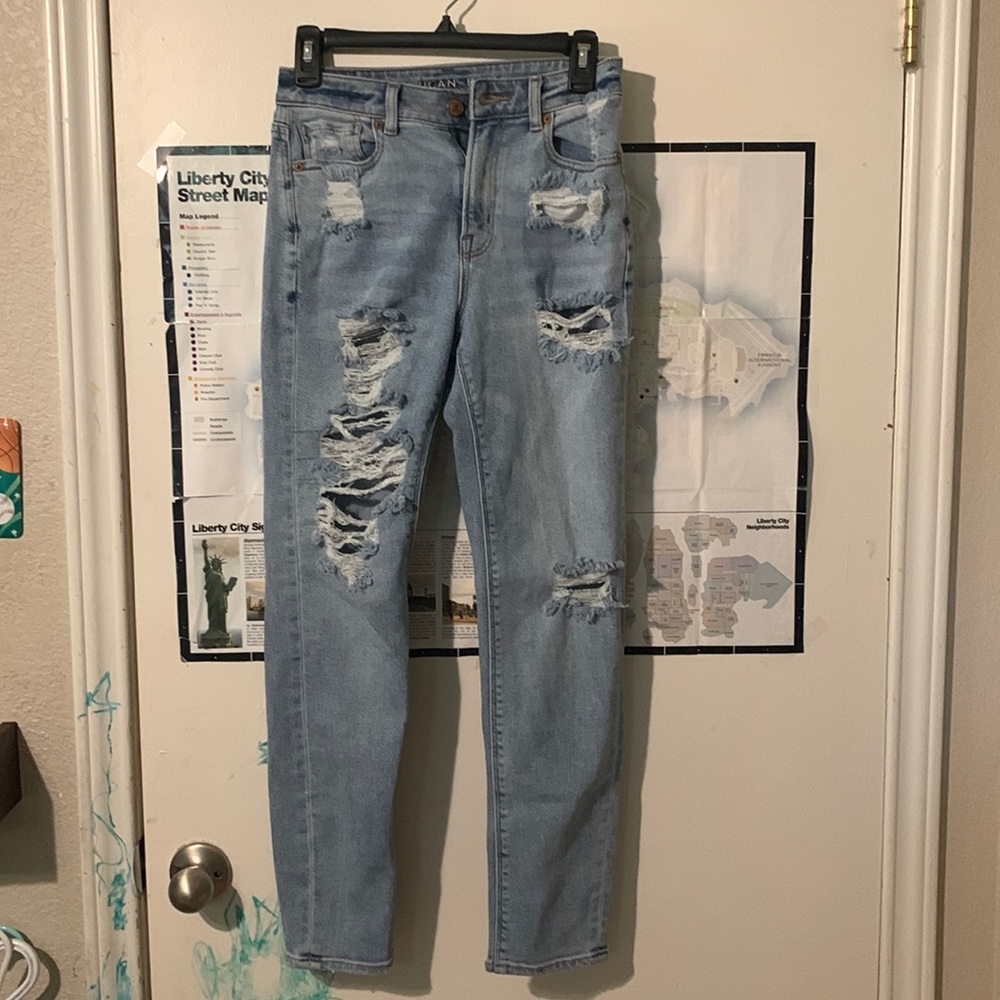 American Eagle Ripped Mom Jeans